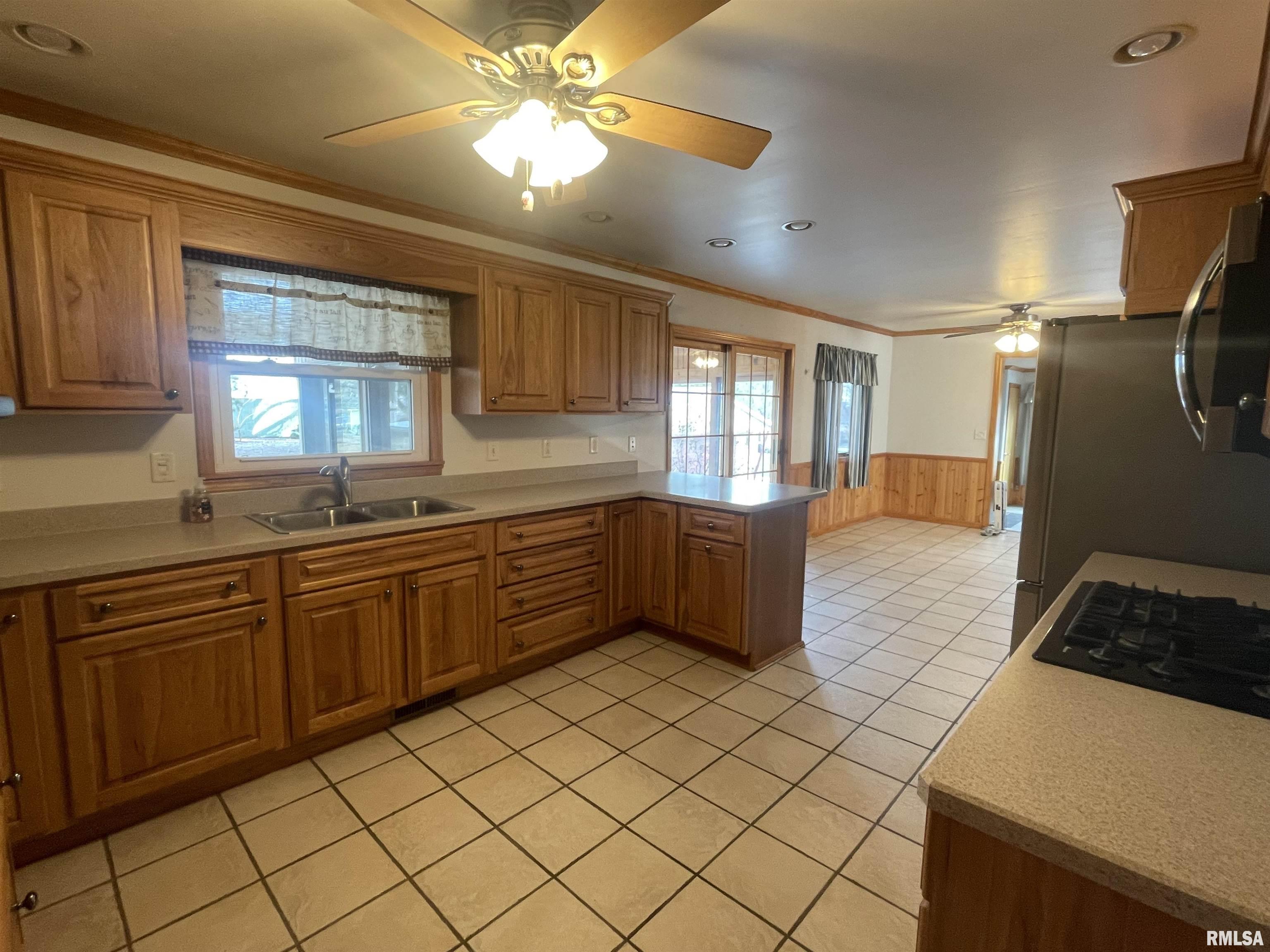 420 N 7th Street, Neponset, Illinois image 11
