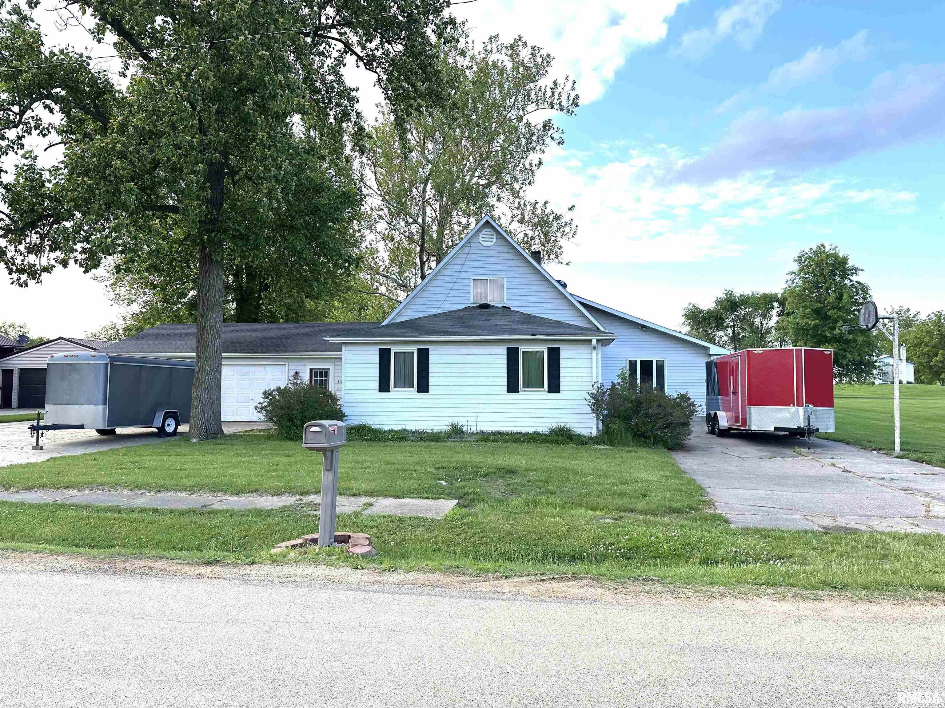312 E School Street, Preston, Iowa image 2
