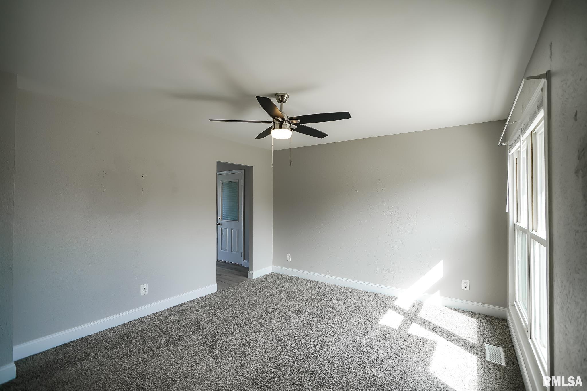 6105 N Idlewhile Drive, Peoria, Illinois image 2