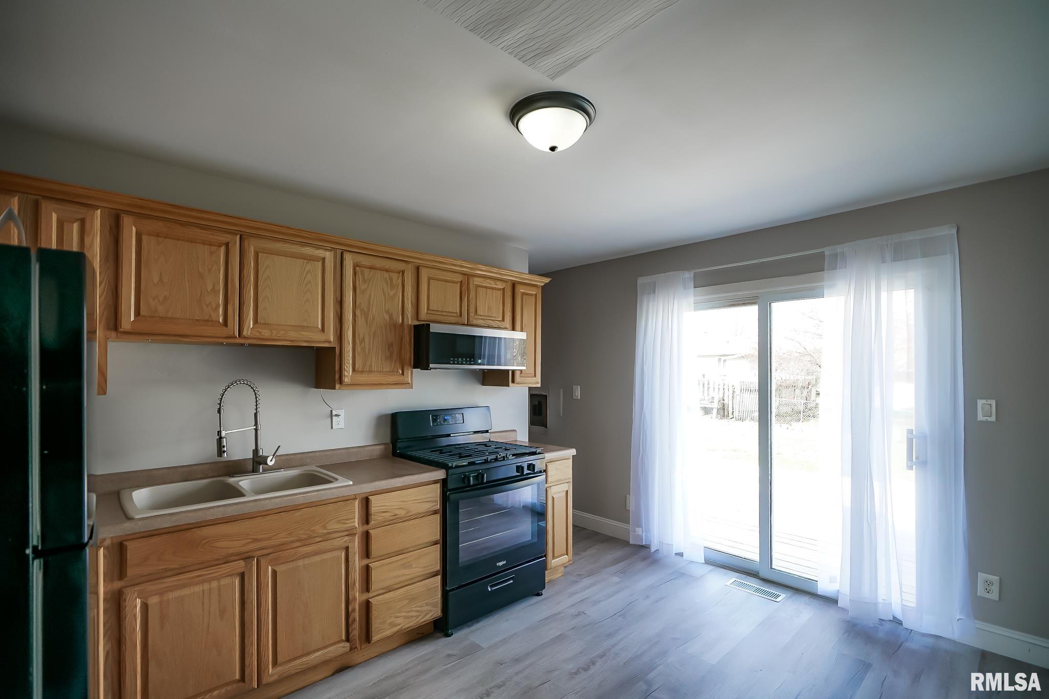 6105 N Idlewhile Drive, Peoria, Illinois image 6