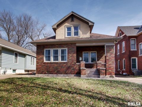 Homes For Sale - 727 S 22nd Street<br/> Adams County, Quincy, IL 62301