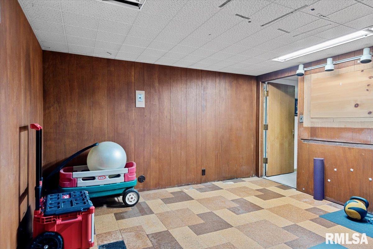 2054 Cambridge Road, Springfield, Illinois image 33