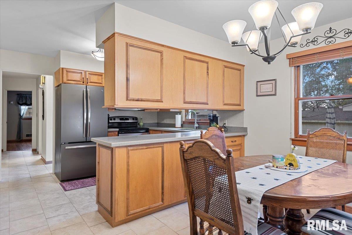 2054 Cambridge Road, Springfield, Illinois image 10