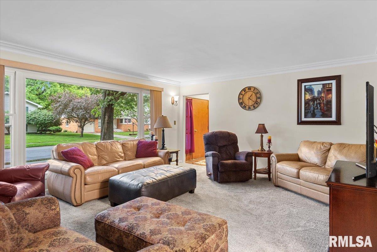 2054 Cambridge Road, Springfield, Illinois image 7