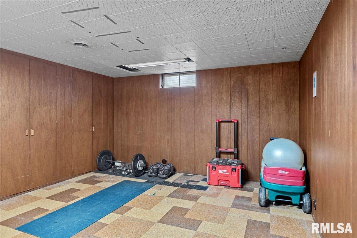 2054 Cambridge Road, Springfield, Illinois image 32
