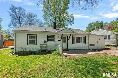 Photo of 3515 Ivanhoe Road, Springfield, IL 62703 (MLS # CA1043130)