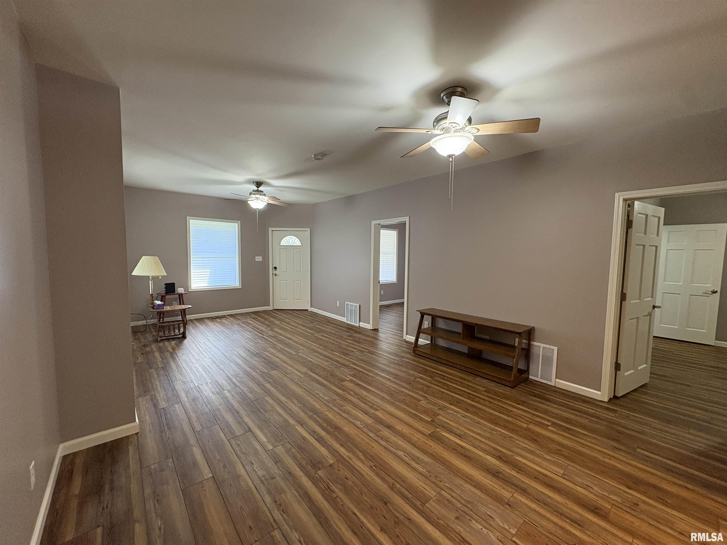 518 N Almond Street, Carbondale, Illinois image 7