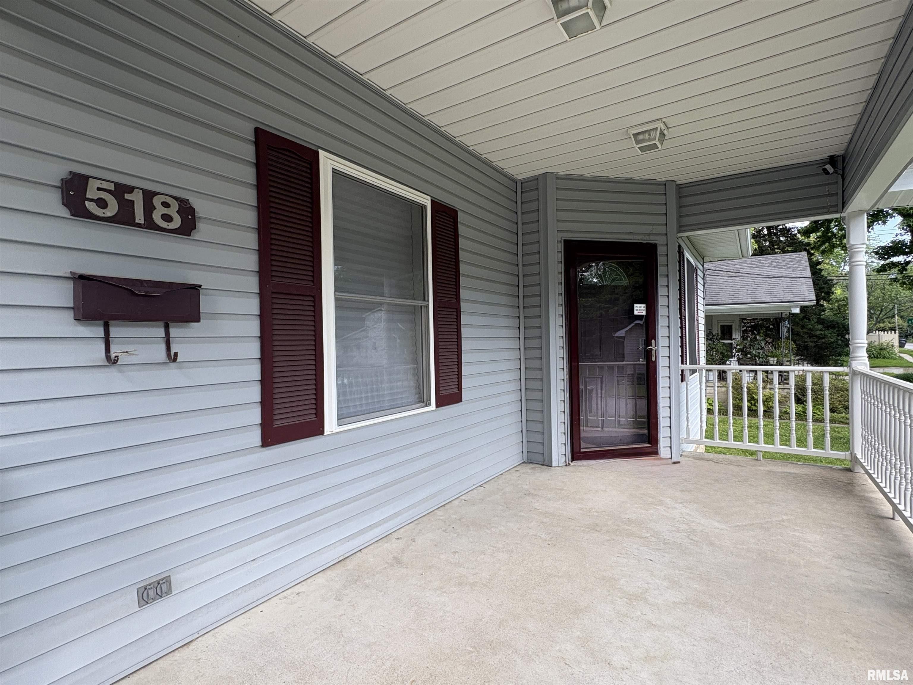 518 N Almond Street, Carbondale, Illinois image 2