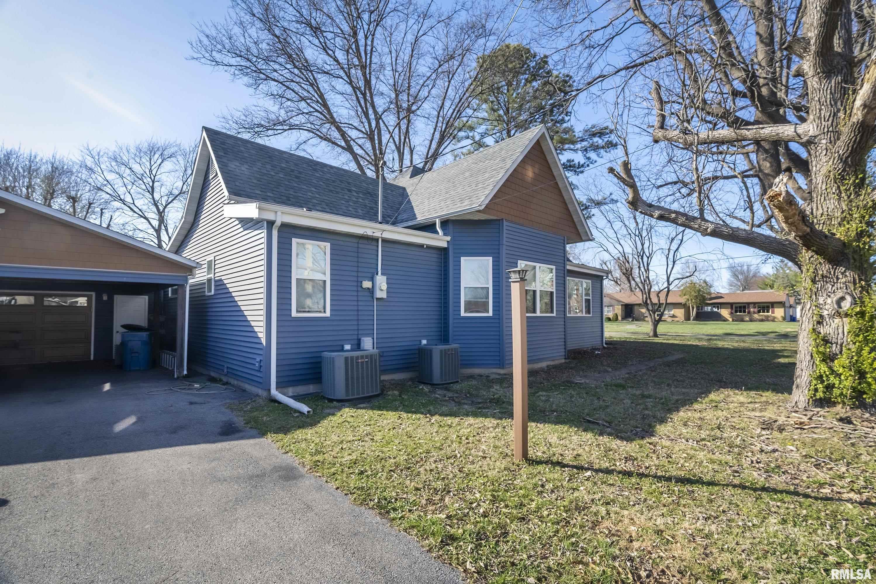 303 W Boulevard Street, Marion, Illinois image 8