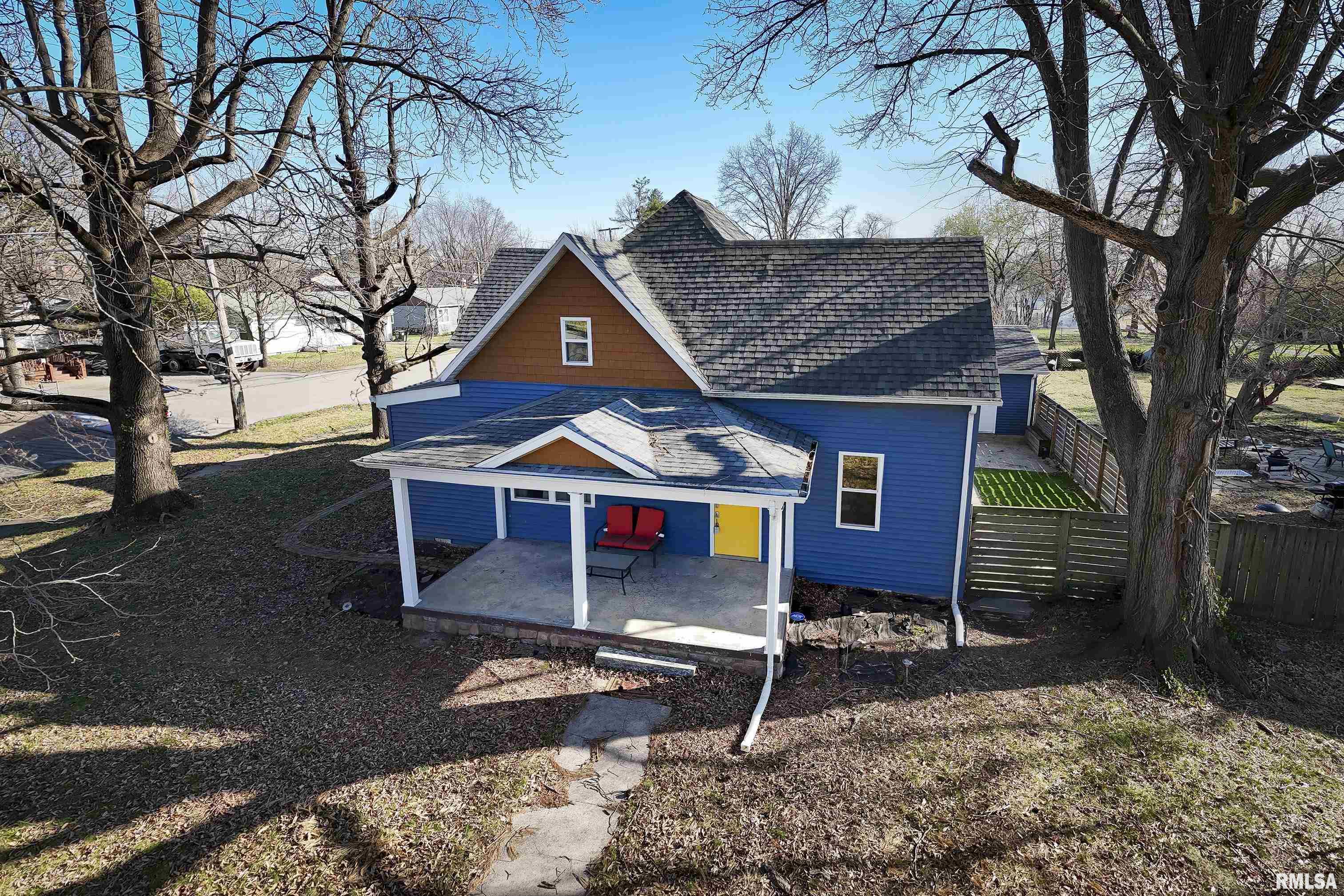 303 W Boulevard Street, Marion, Illinois image 2