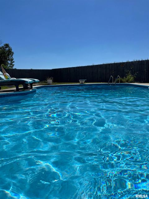 Homes For Sale - 205 Kingspoint Drive<br/> Sherman, IL 62684