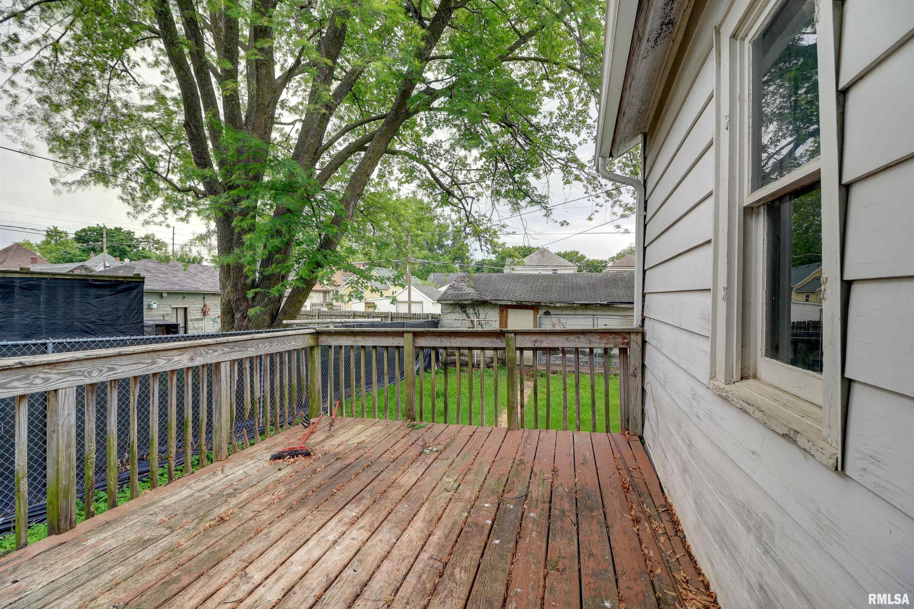 627 5th Avenue South, Clinton, Iowa image 24