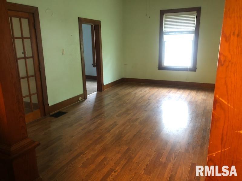 216 W Church Street, Palmyra, Missouri image 3