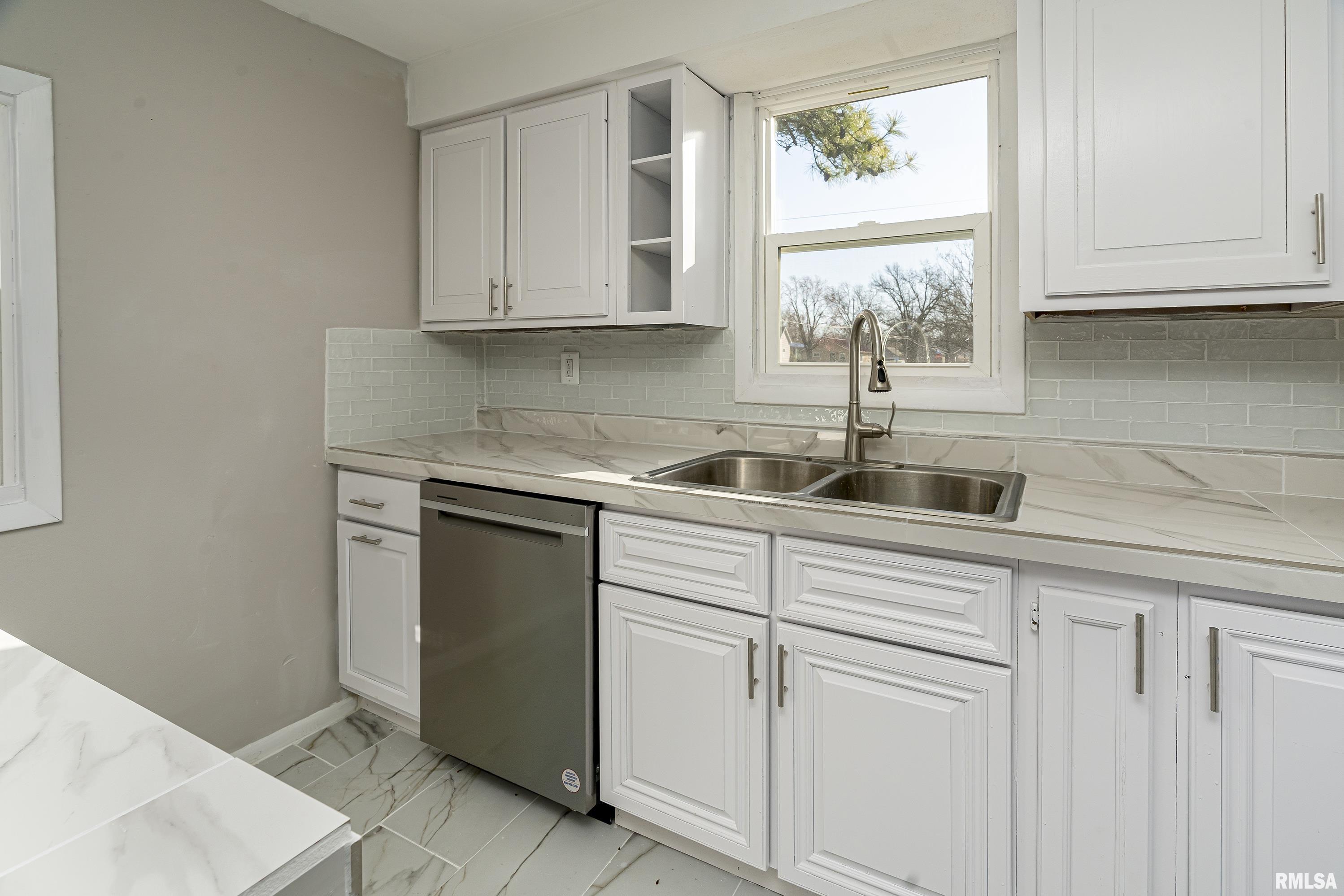 913 N State Street, Marion, Illinois image 12