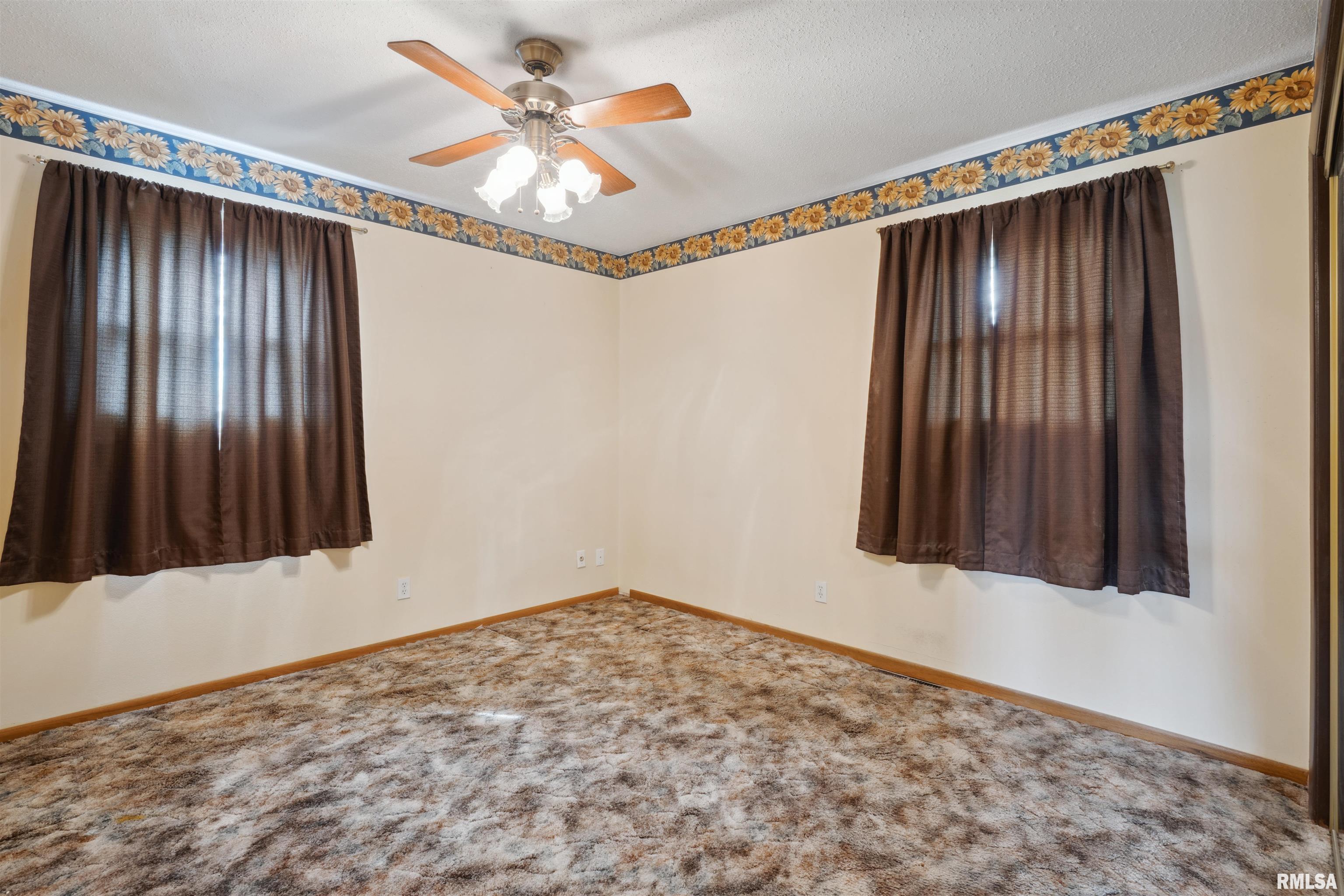 3220 Clover Hills Drive, Bettendorf, Iowa image 18