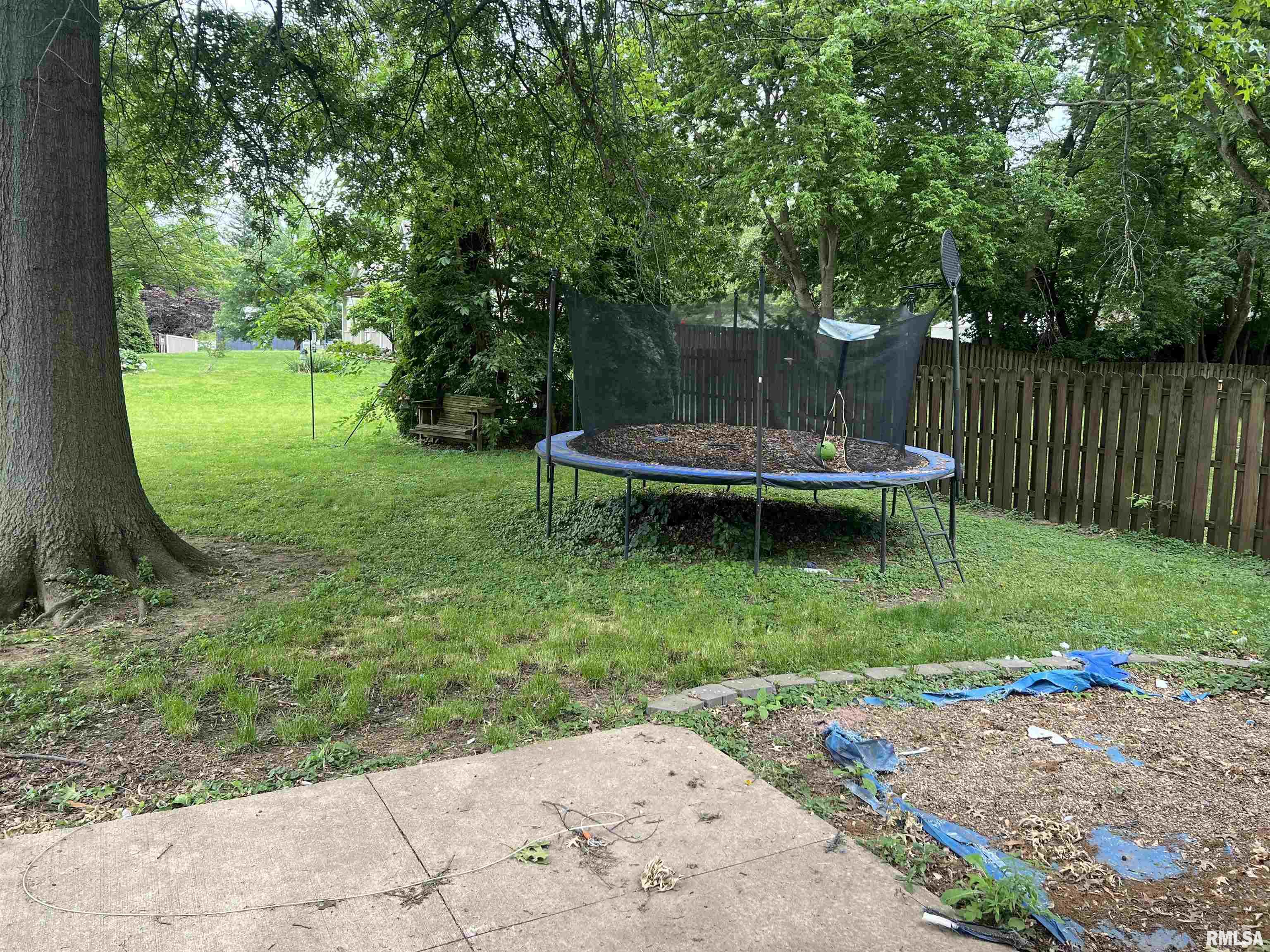 216 Brookside Drive, Jacksonville, Illinois image 2