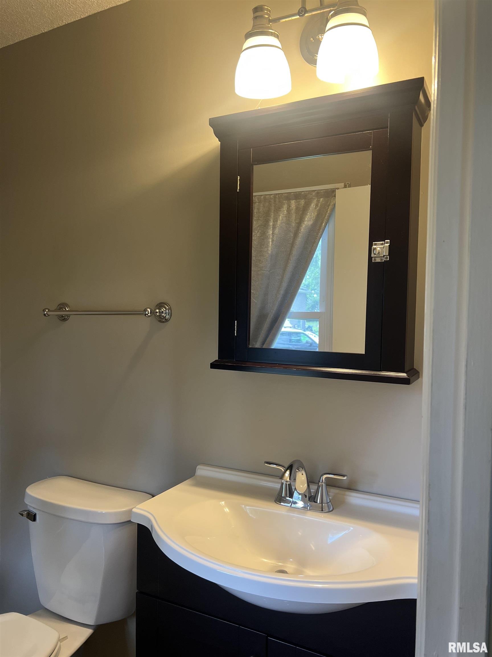 216 Brookside Drive, Jacksonville, Illinois image 16