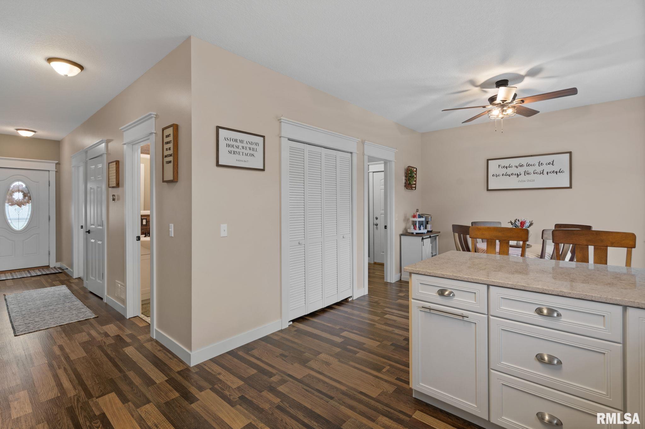 22 Jacob Drive, Eldridge, Iowa image 17