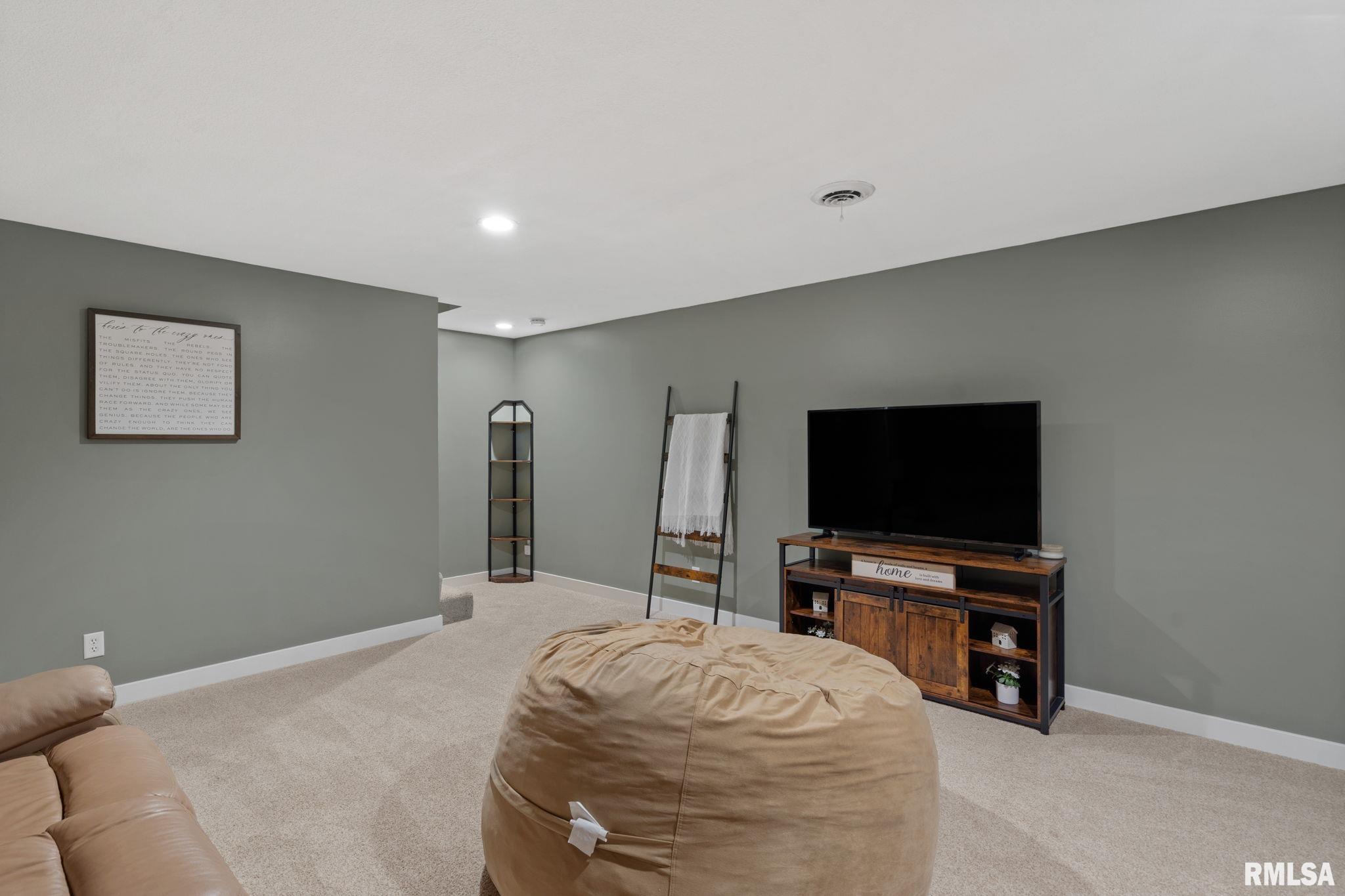 22 Jacob Drive, Eldridge, Iowa image 26