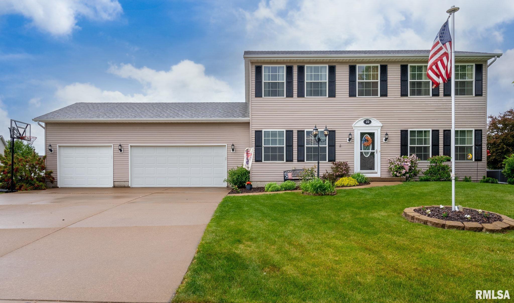 22 Jacob Drive, Eldridge, Iowa image 2