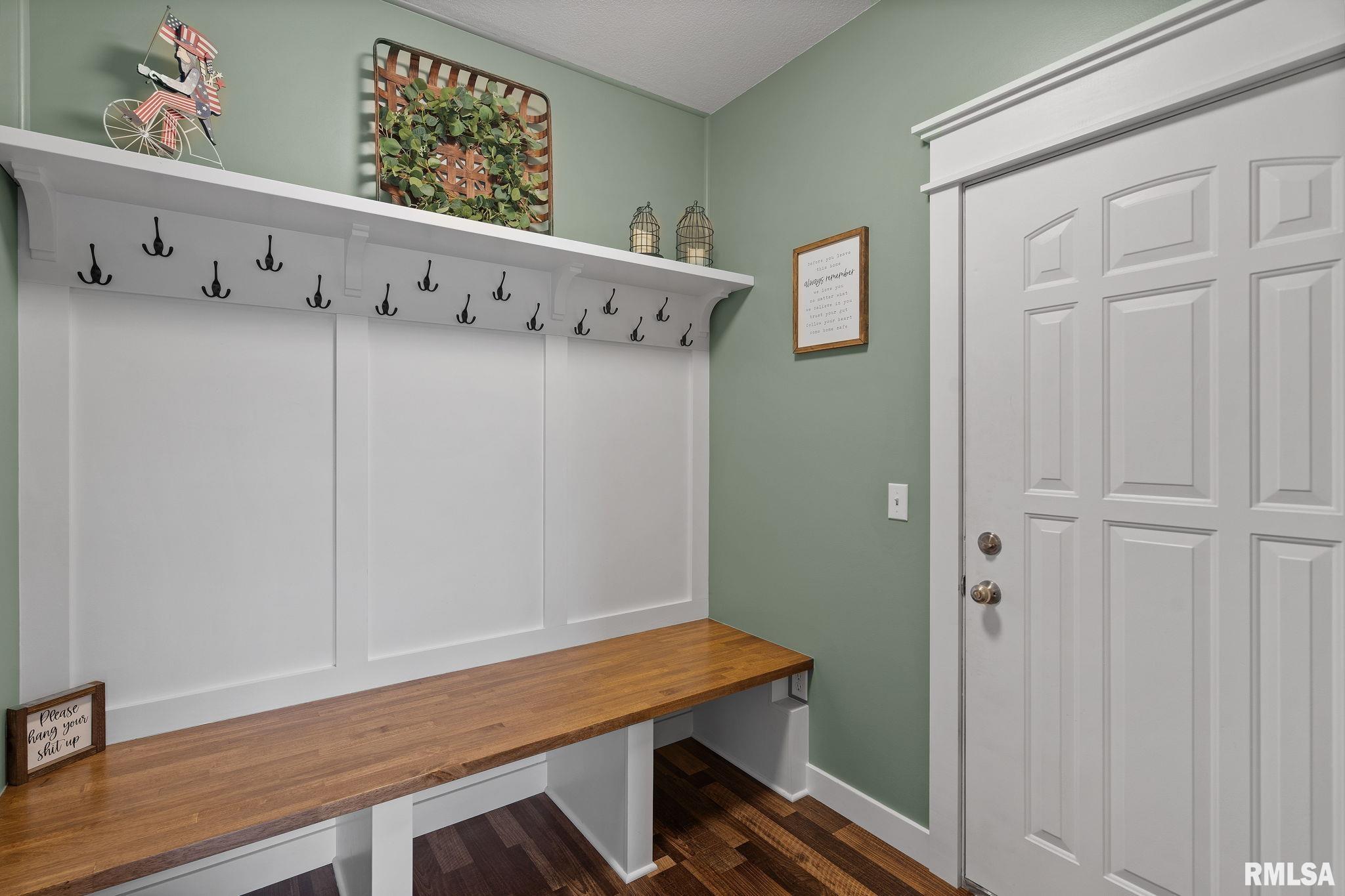 22 Jacob Drive, Eldridge, Iowa image 3