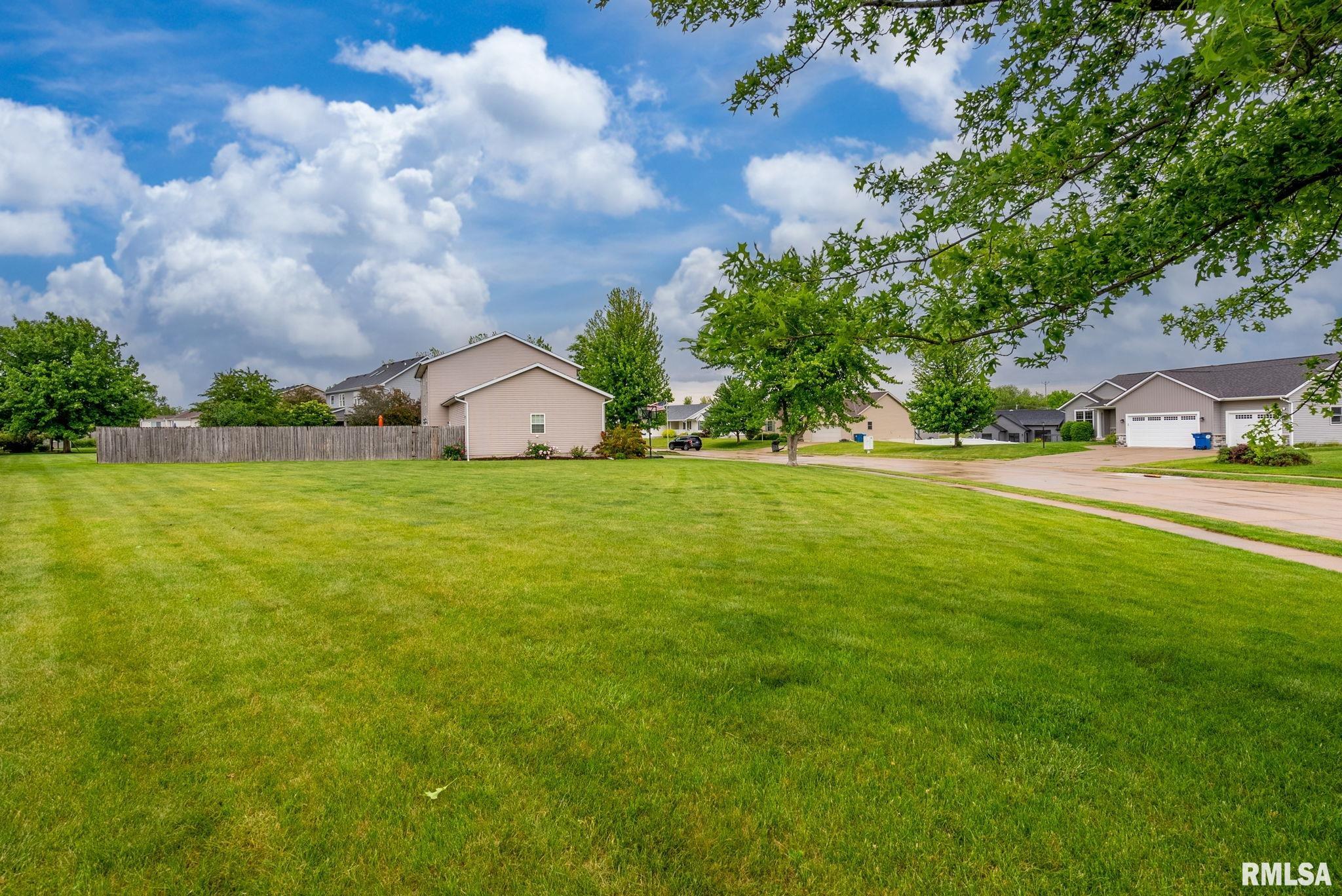 22 Jacob Drive, Eldridge, Iowa image 43