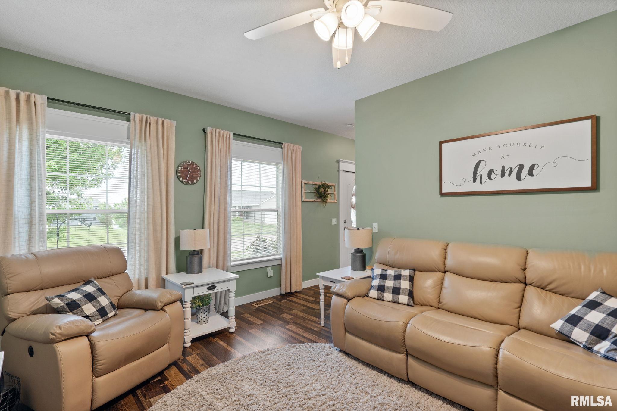 22 Jacob Drive, Eldridge, Iowa image 16