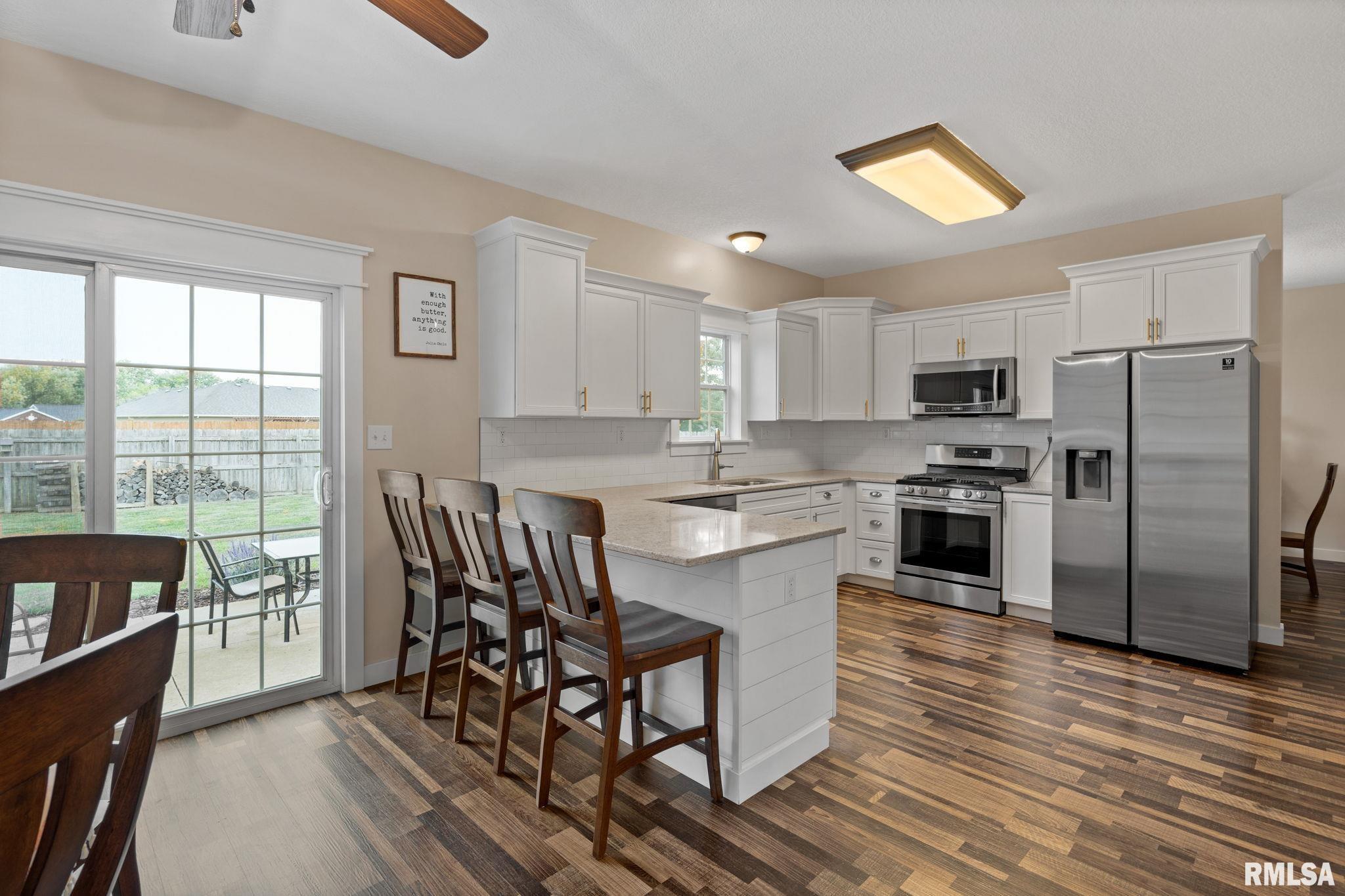22 Jacob Drive, Eldridge, Iowa image 10