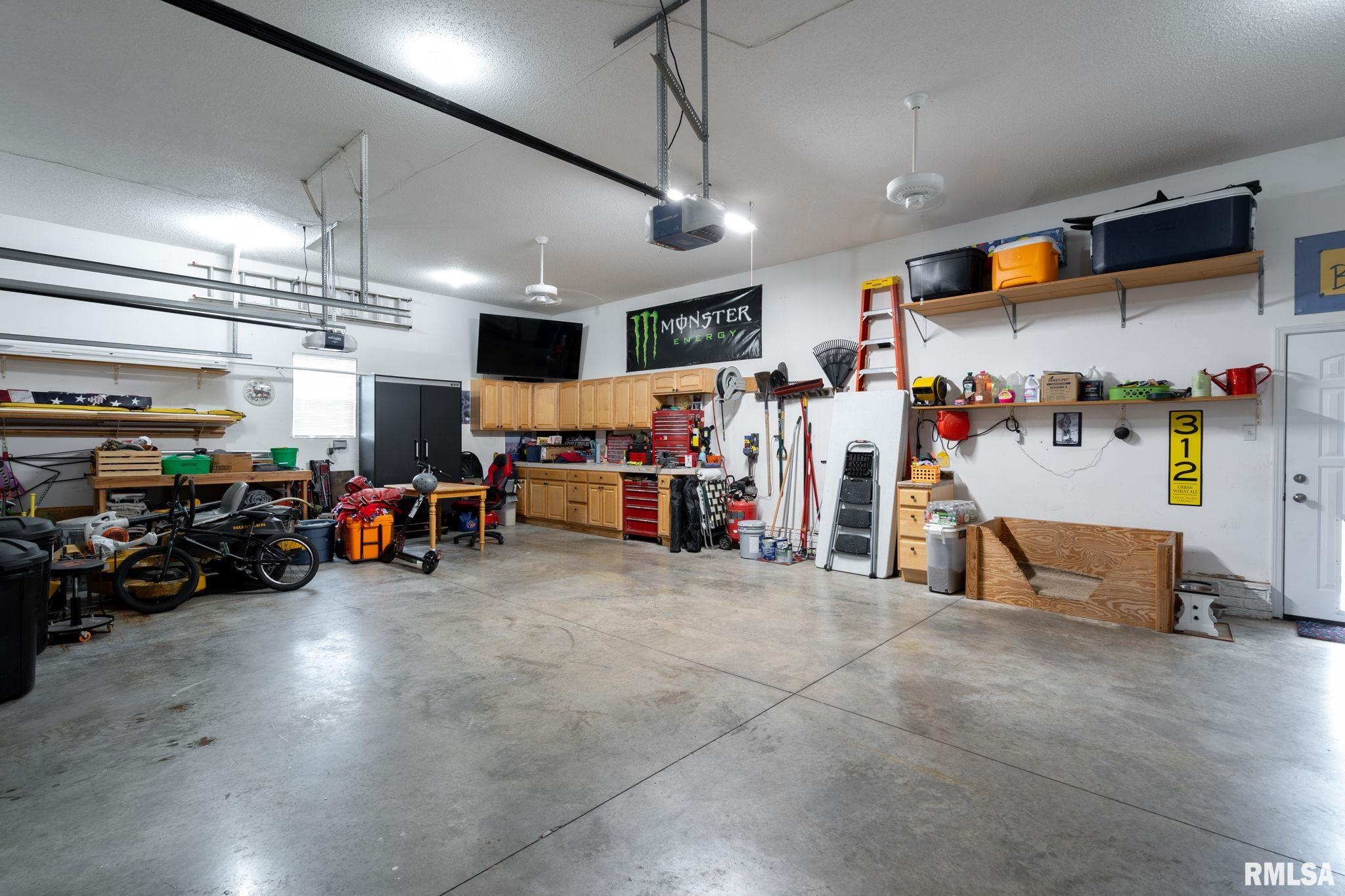 22 Jacob Drive, Eldridge, Iowa image 38