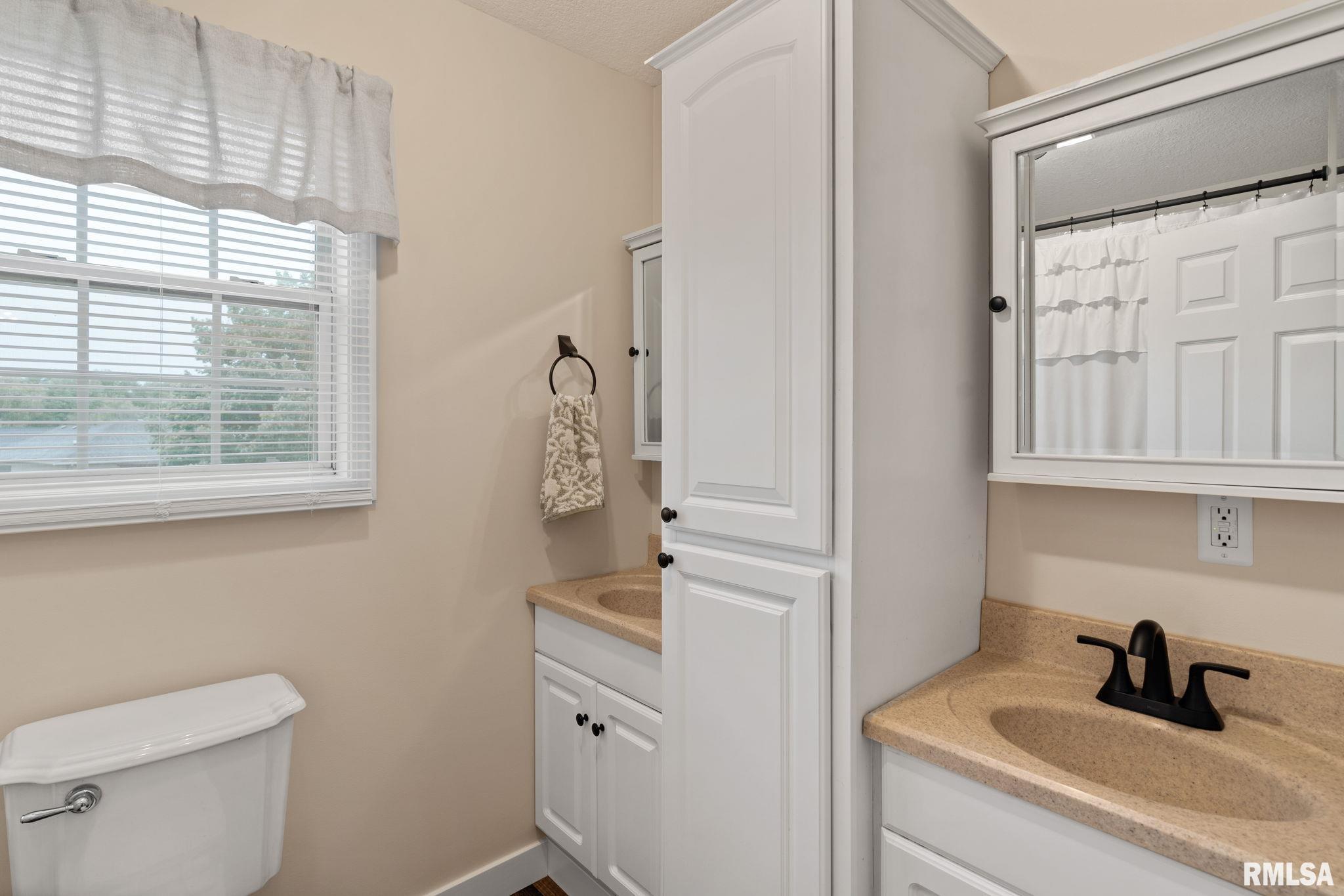 22 Jacob Drive, Eldridge, Iowa image 22
