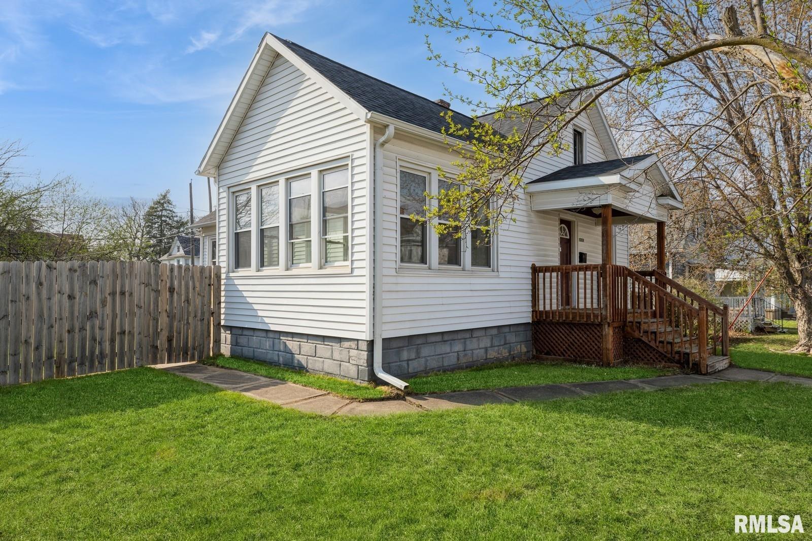 1304 38th Street, Rock Island, Illinois image 2