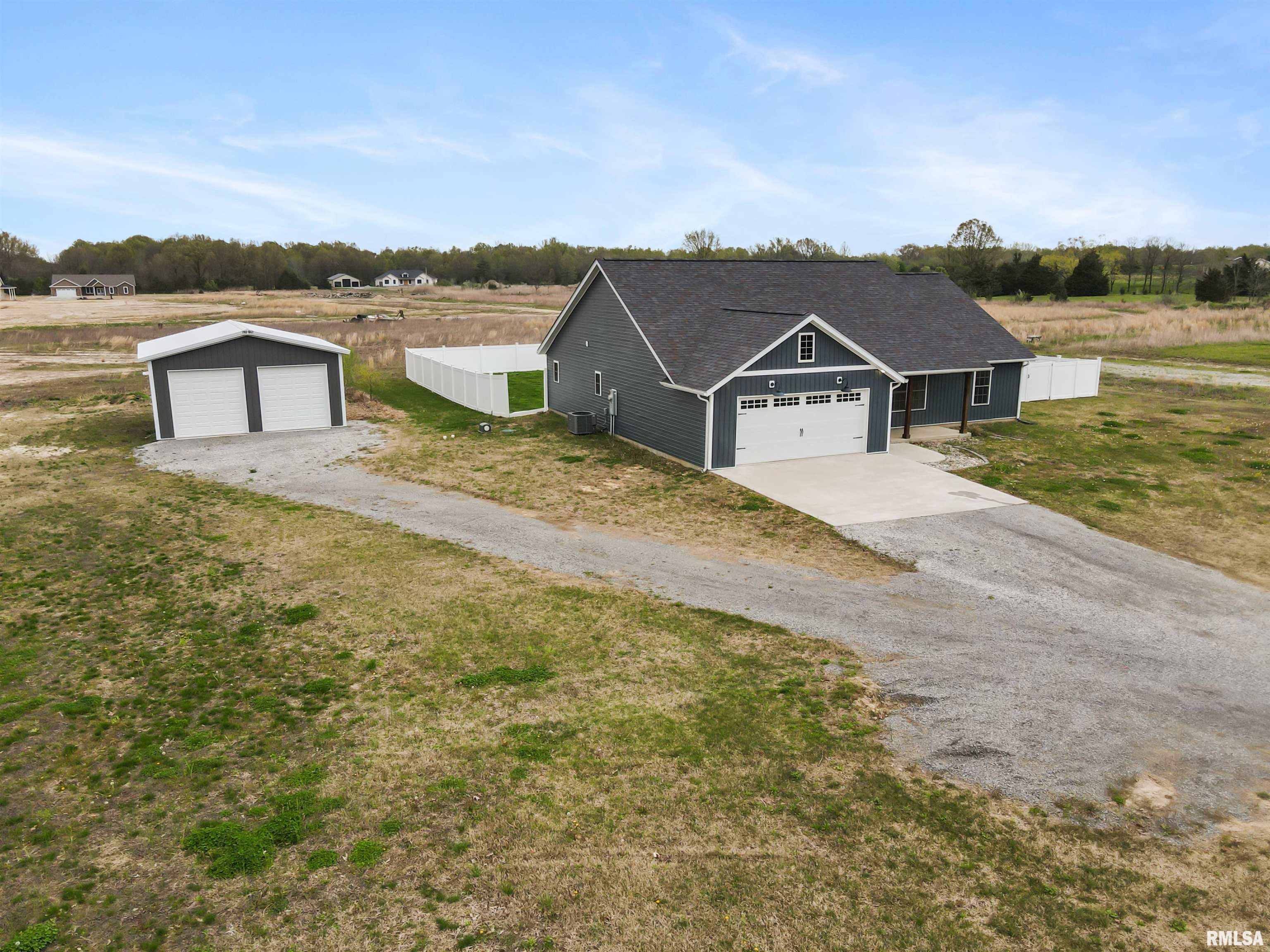1022 Sycamore Road, Carbondale, Illinois image 2