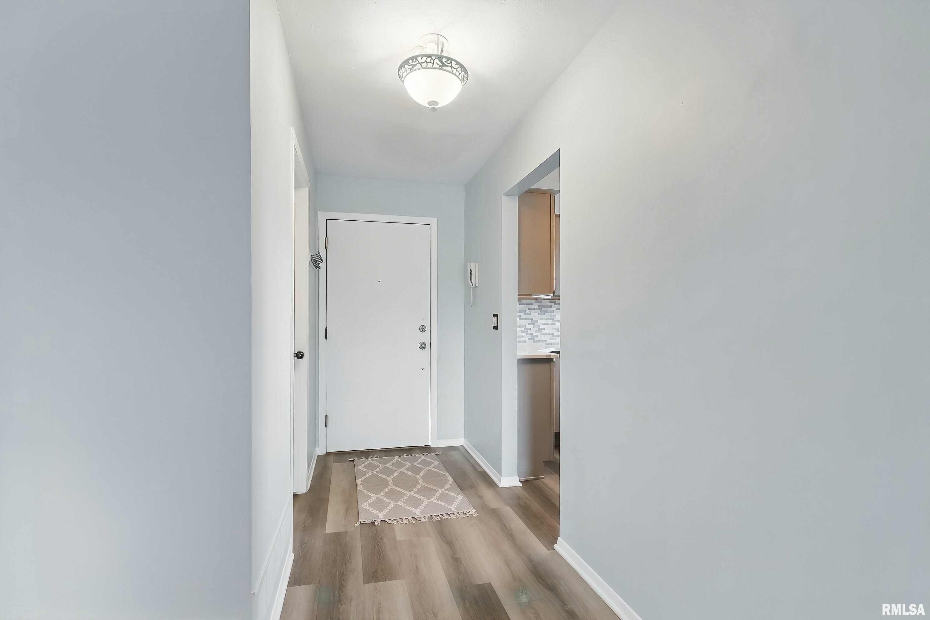 3868 26th Avenue #J, Moline, Illinois image 3