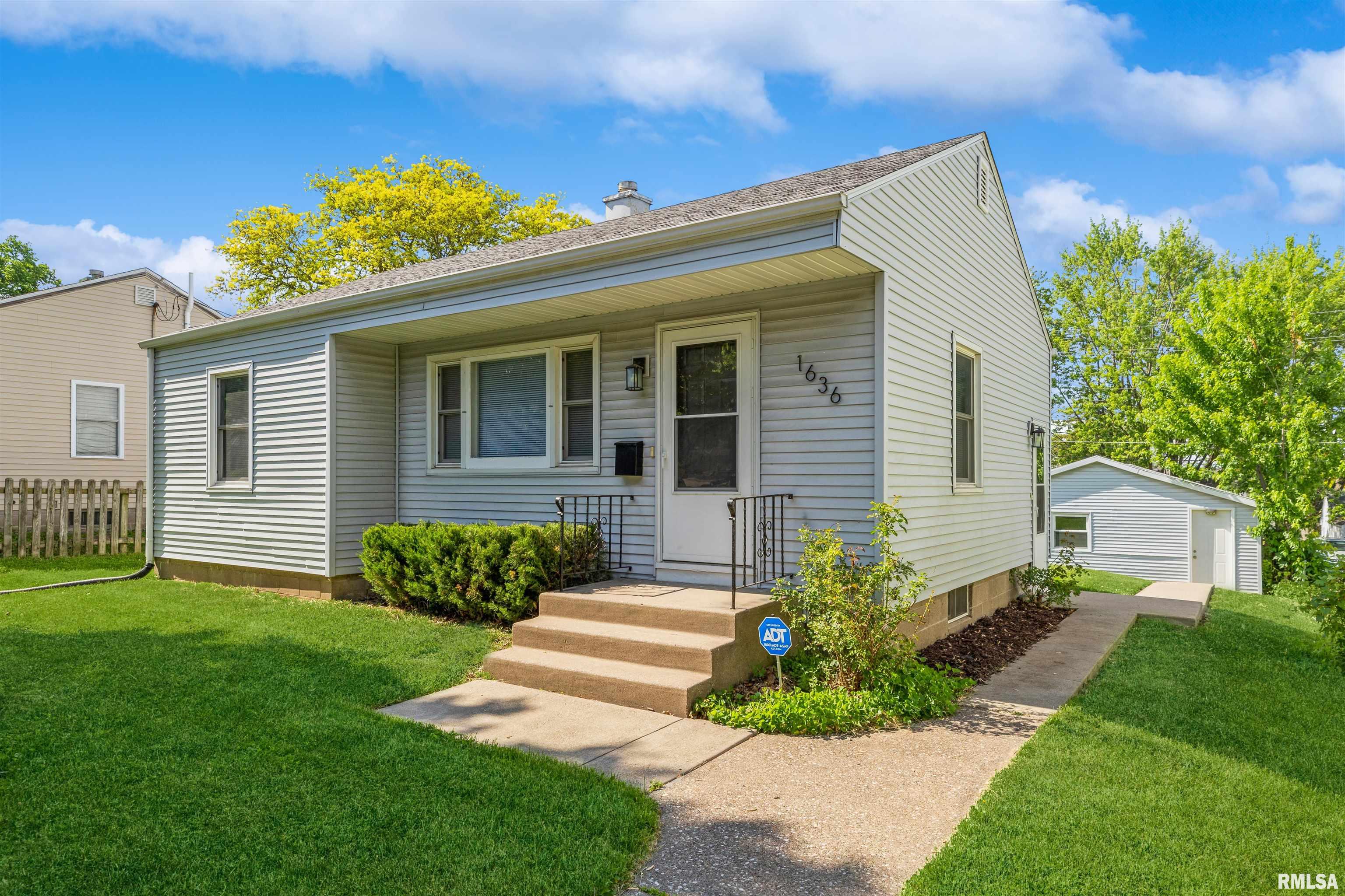 1636 W Columbia Avenue, Davenport, Iowa image 1