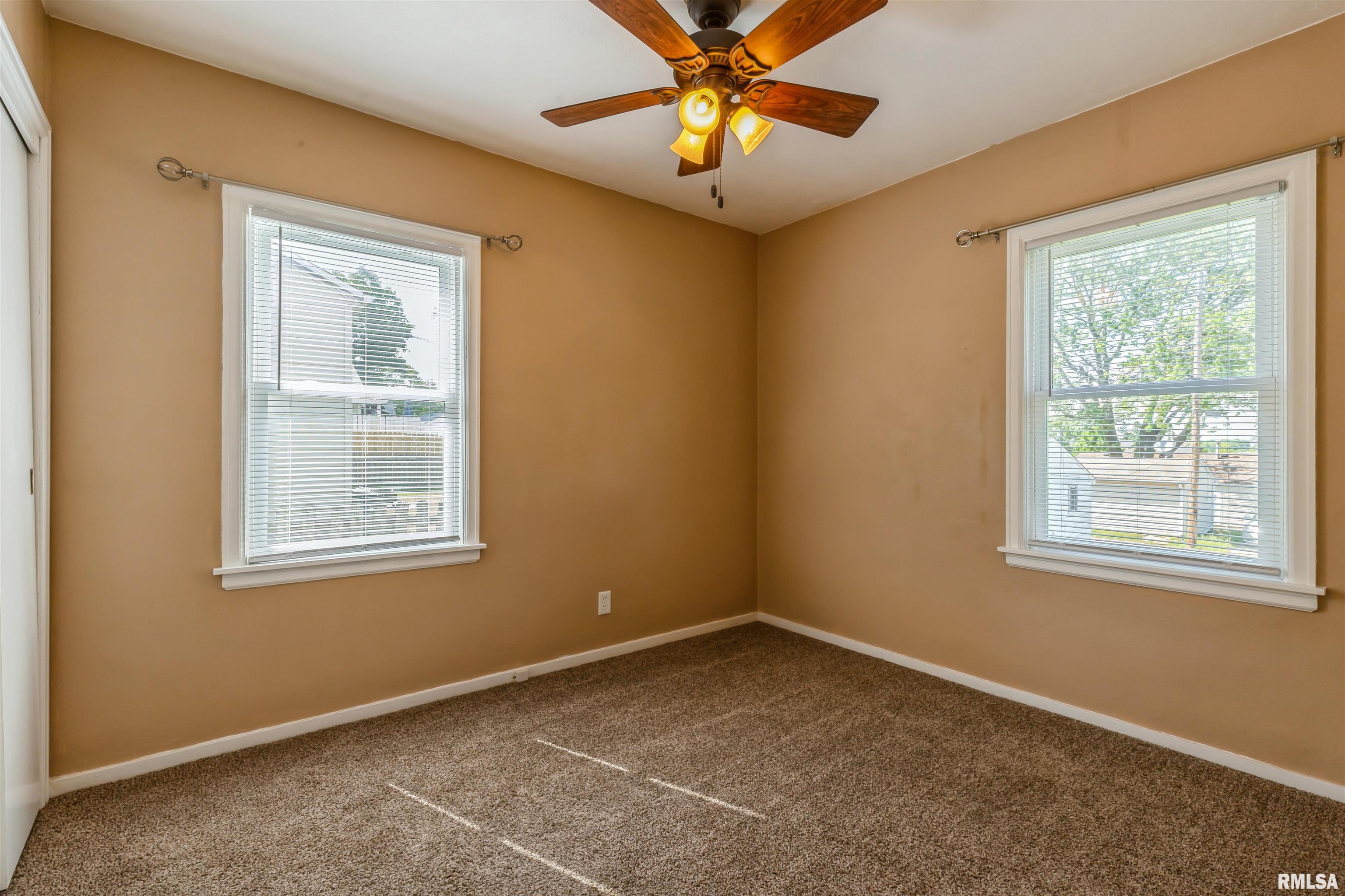 1636 W Columbia Avenue, Davenport, Iowa image 11