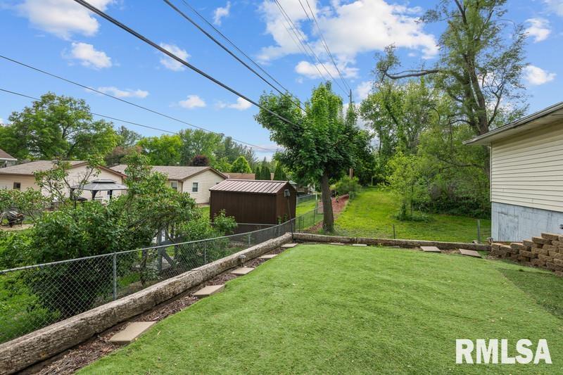 5330 33rd Avenue, Moline, Illinois image 37