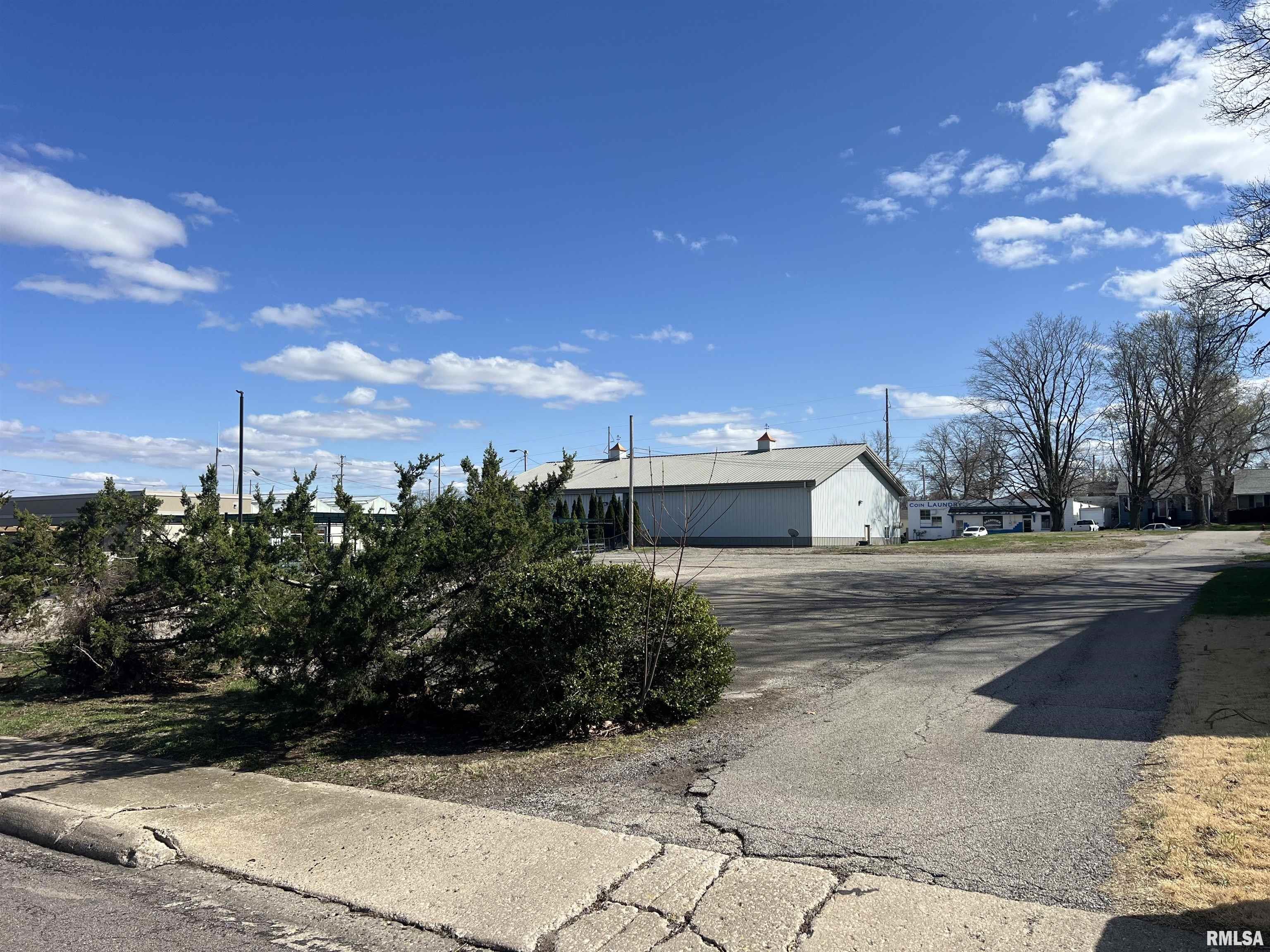 1224 E Moneta Avenue, Peoria Heights, Illinois image 2