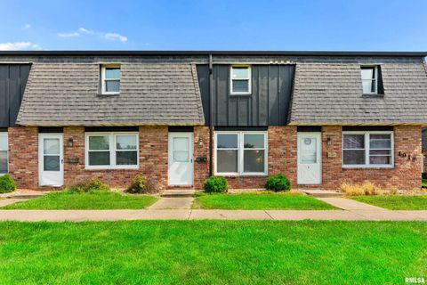 Condo For Sale - 1919 Canterbury Drive #K<br/> Washington, IL 61571