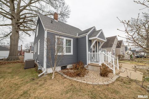 Homes For Sale - 730 Kenwood Avenue<br/> Adams County, Quincy, IL 62301