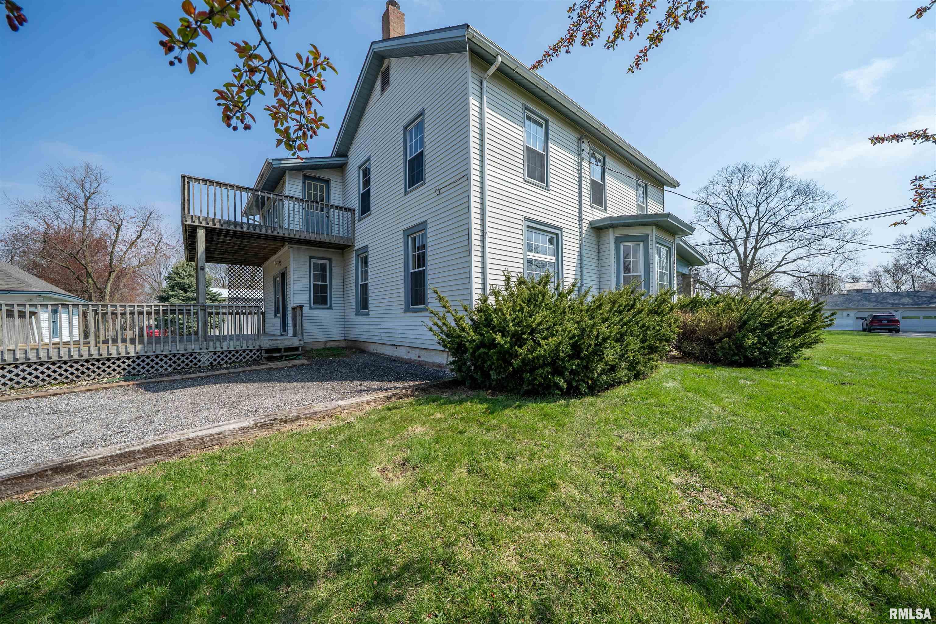 100 N Division Street, Stanford, Illinois image 49