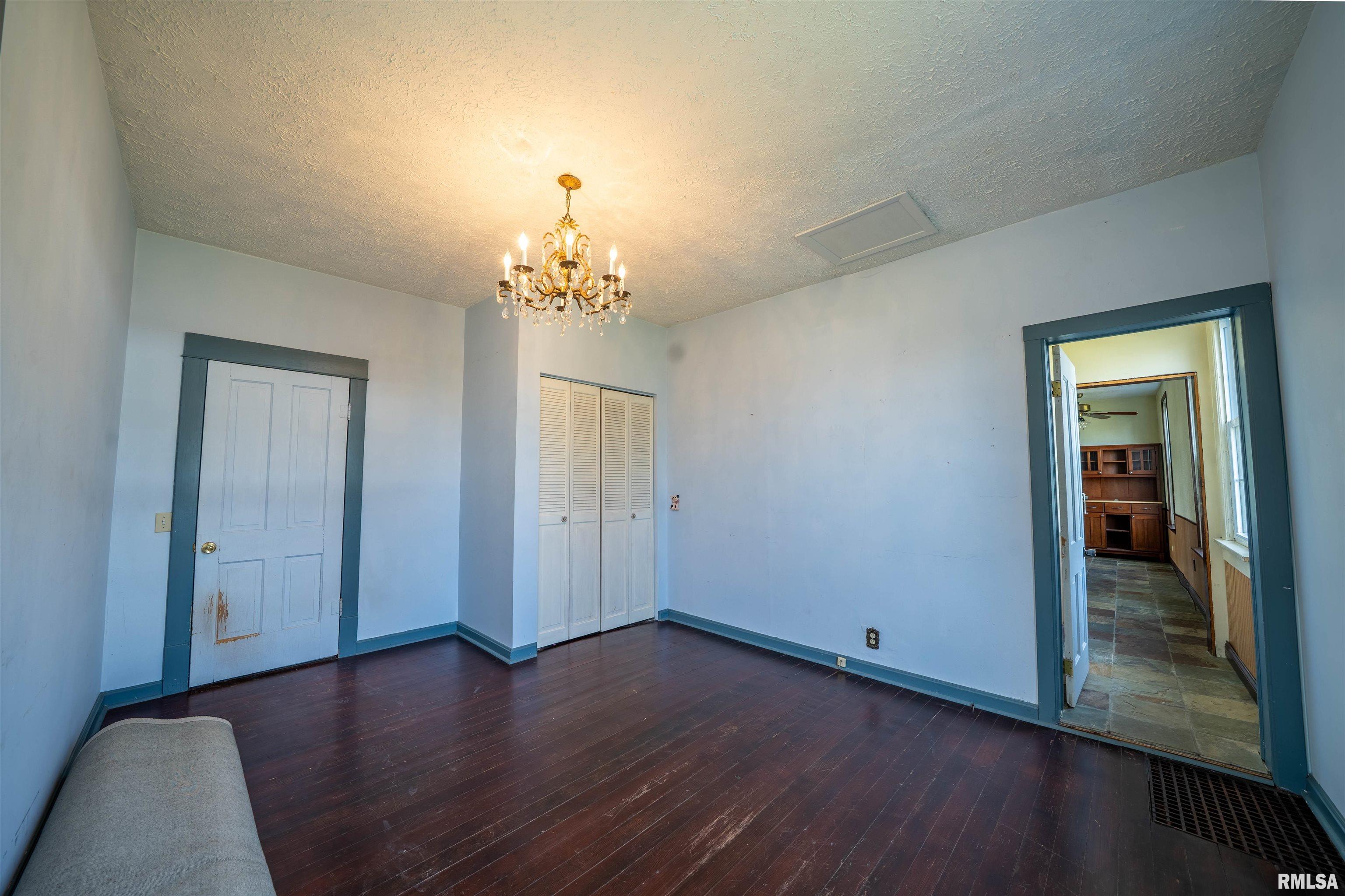 100 N Division Street, Stanford, Illinois image 45