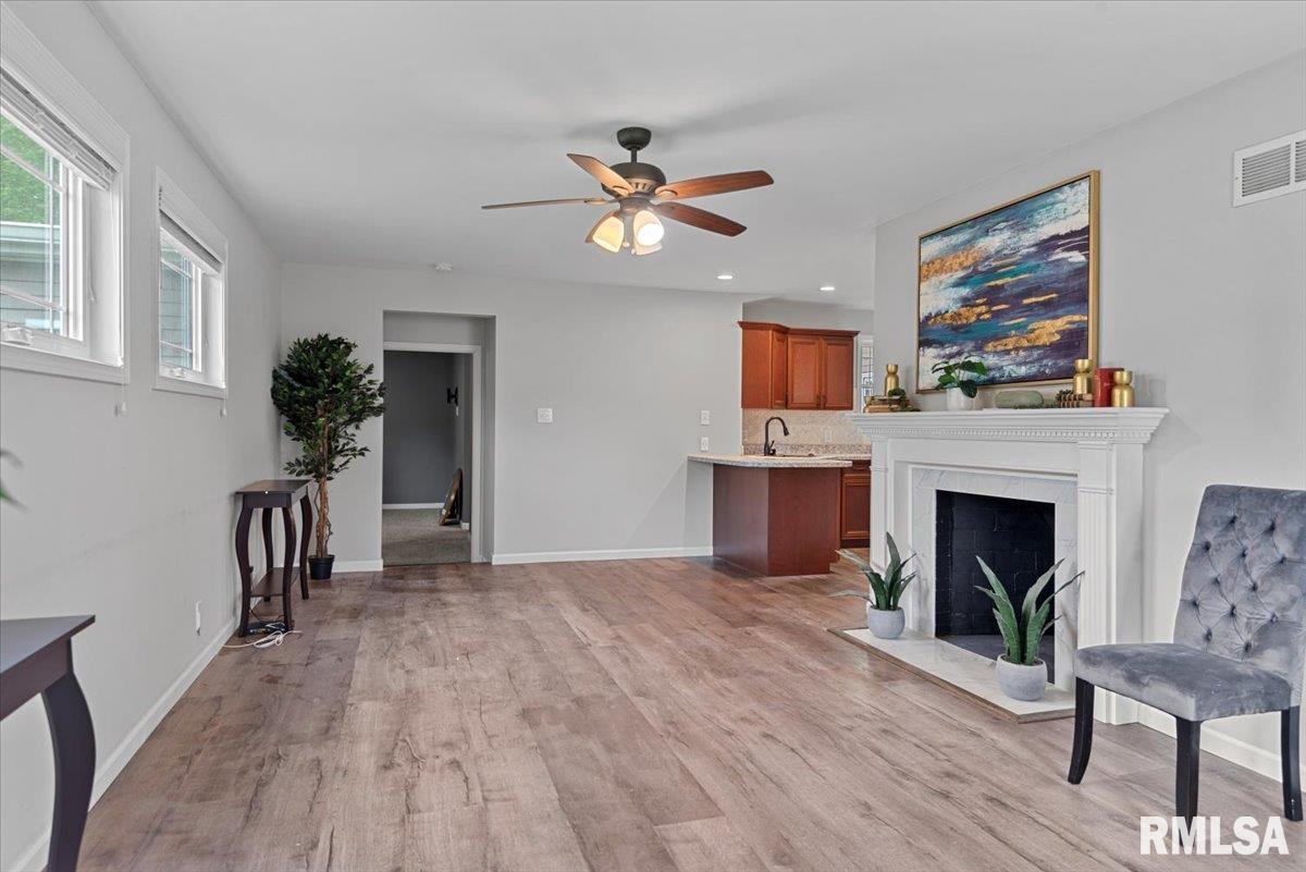 5 Sunset Drive, Jacksonville, Illinois image 3