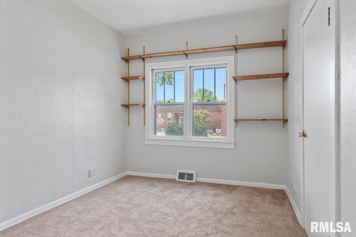 406 W Maple Avenue, Auburn, Illinois image 10