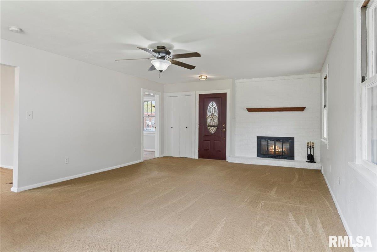 406 W Maple Avenue, Auburn, Illinois image 8