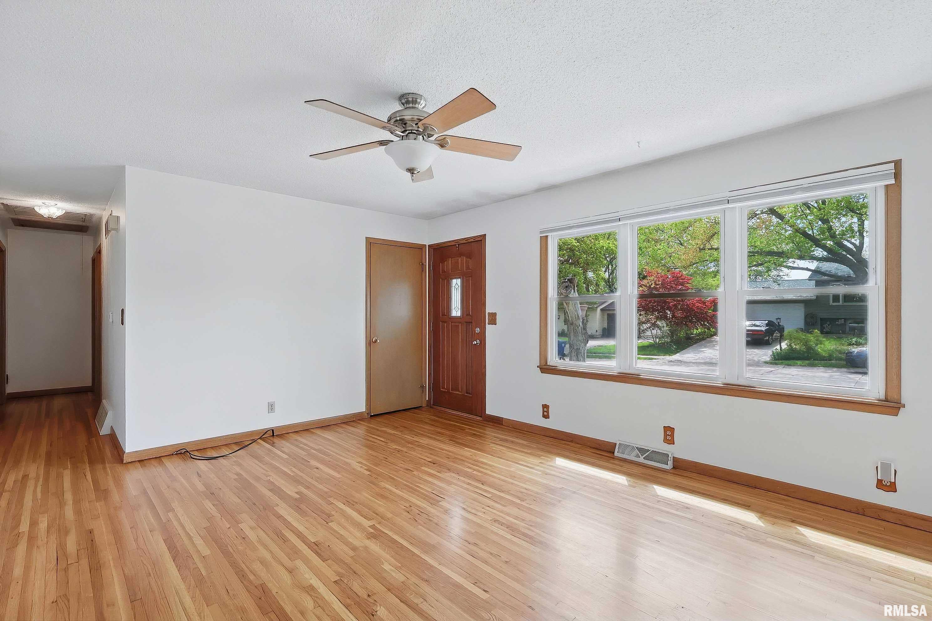5019 N Ripley Street, Davenport, Iowa image 7