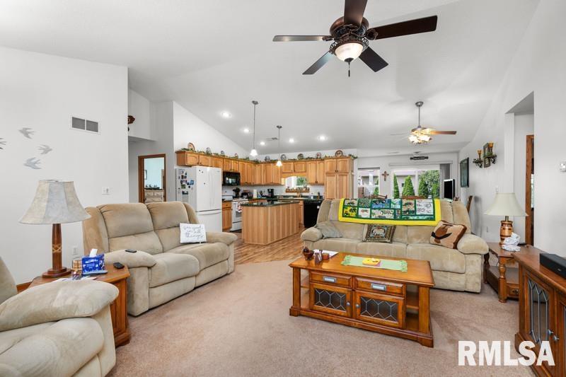 105 Blackhawk Avenue, Milan, Illinois image 3