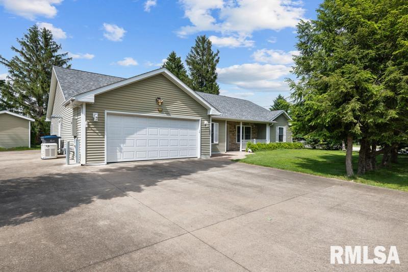 105 Blackhawk Avenue, Milan, Illinois image 1