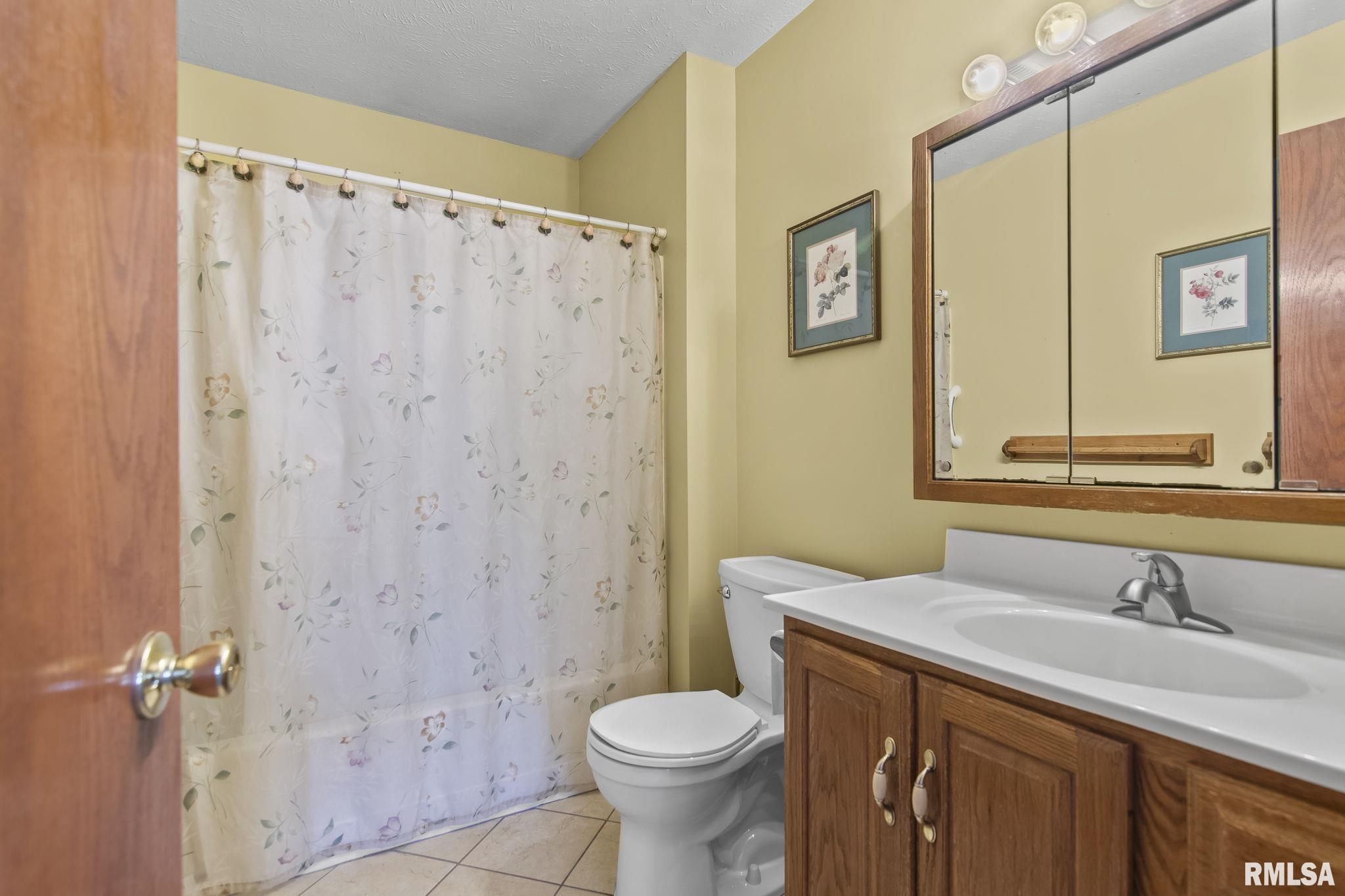 2800 Wellington Drive, Springfield, Illinois image 25