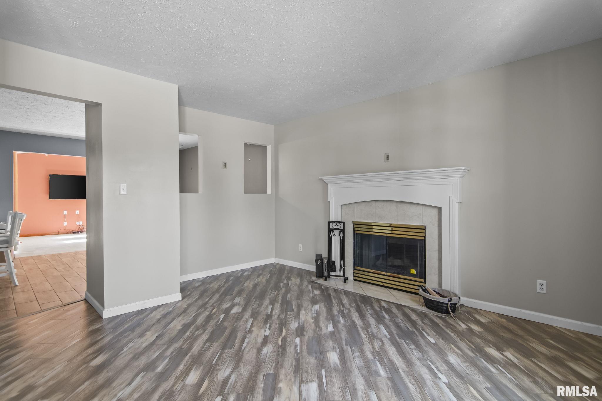 2800 Wellington Drive, Springfield, Illinois image 7