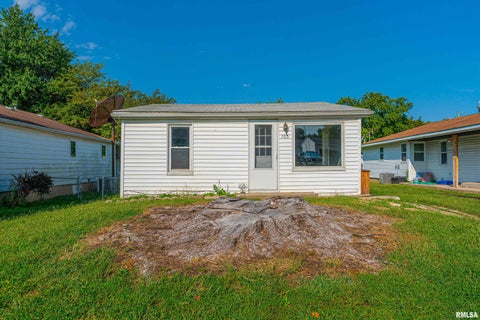 Homes For Sale - 705 N Adams Street<br/> Logan County, Lincoln, IL 62656